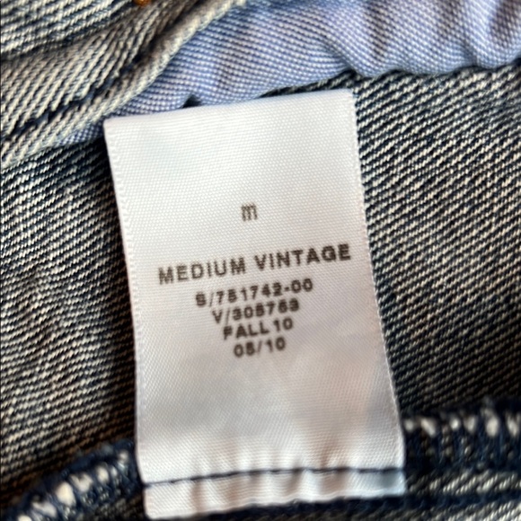 GAP Classic Blue Cropped Denim Jacket Medium - Picture 4 of 11